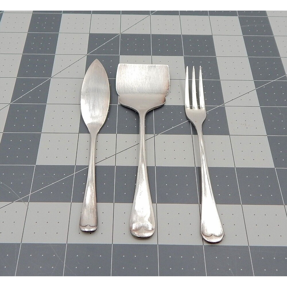 Godinger Silver Plate Japan Serving Set of 3 Flatware Cheese Spreaders 5 Inch